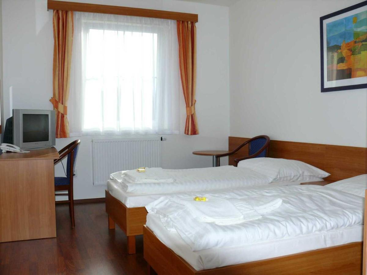 Hasicsky Hotel Přibyslav Extérieur photo